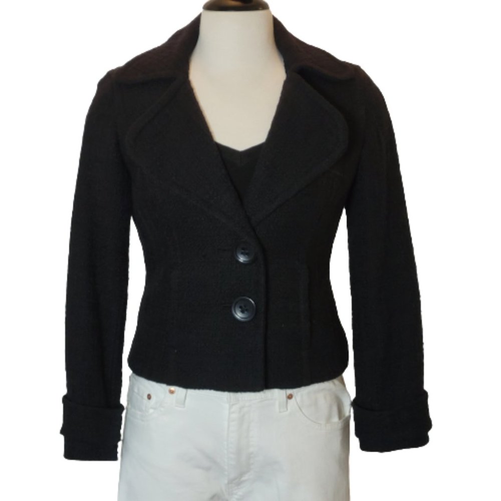 White House Black Market Cropped Boucle 2-Button Wide Lapel Black Jacket Size 8